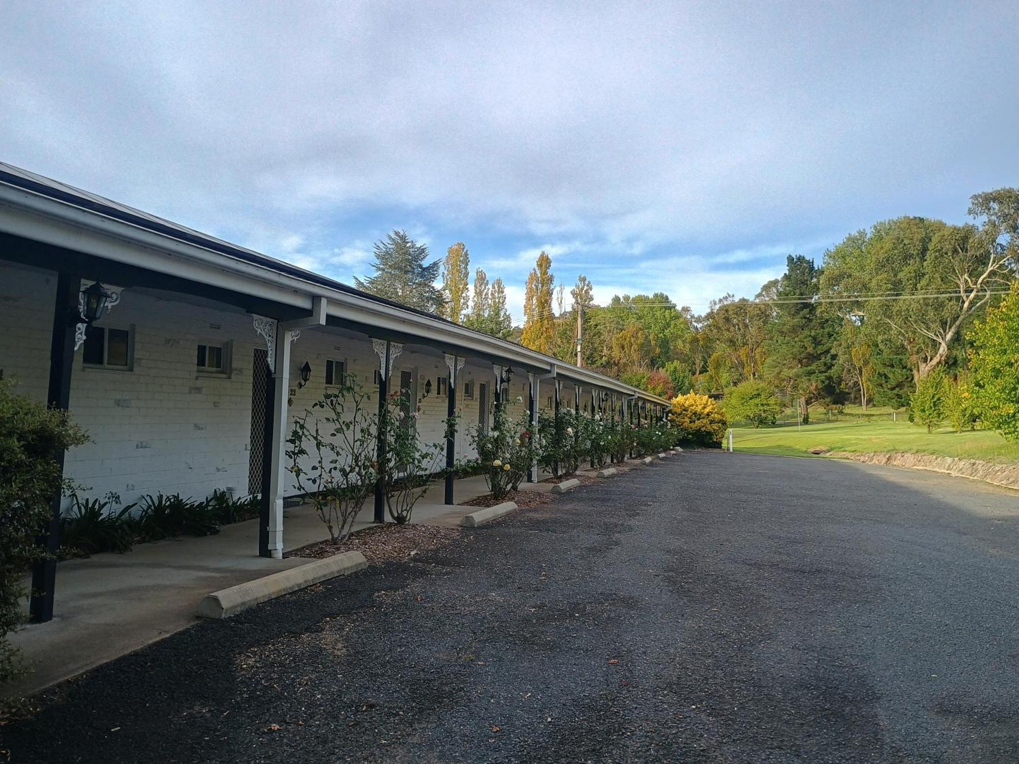Moore Park Inn Армидейл Экстерьер фото